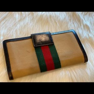 Vintage Gucci wallet